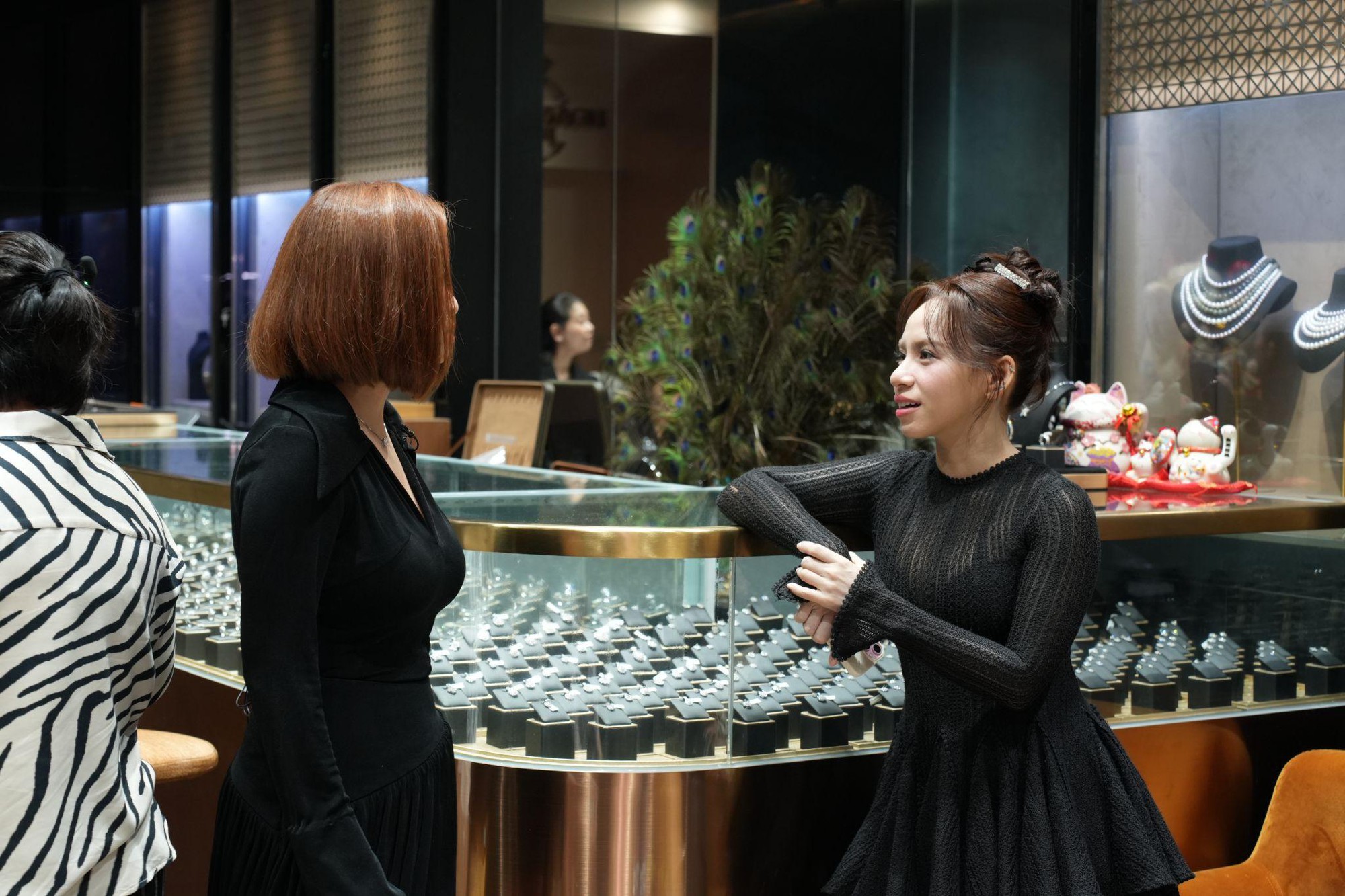 Lấp lánh viên kim cương trên tay, Ngọc Phước chia sẻ điều này khiến ai nấy trầm trồ- Ảnh 1.