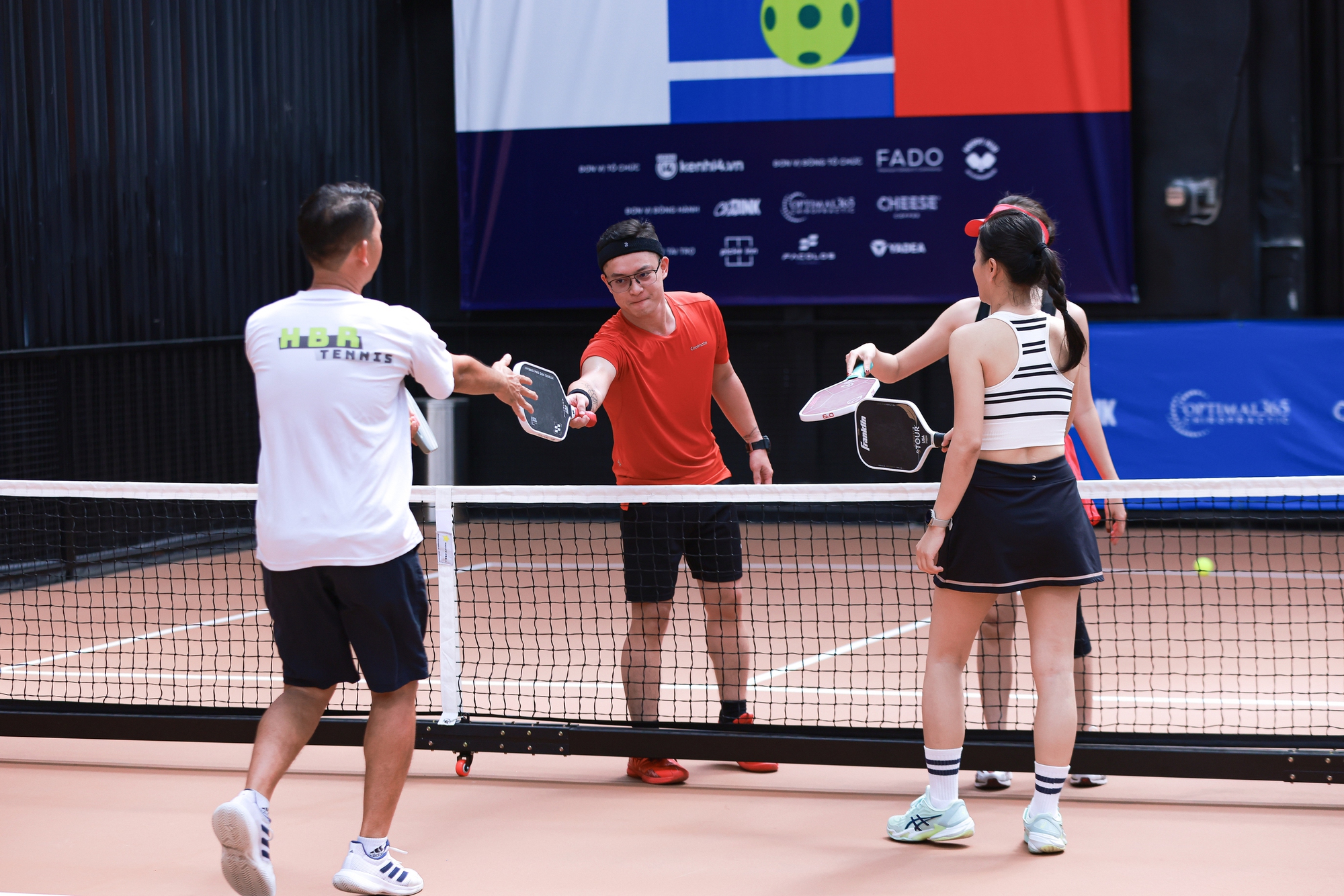 "Lương dưới 10 triệu đừng chơi pickleball"- Ảnh 3.