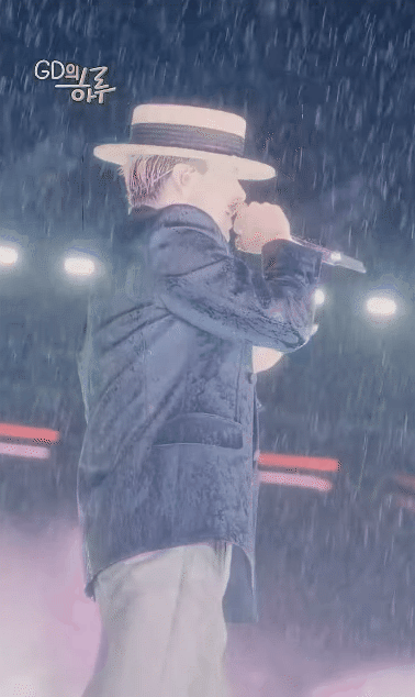 G-Dragon "luỵ" Việt Nam thật rồi, đăng hẳn vlog cực tình về đêm mưa hôm ấy!- Ảnh 1. G-Dragon "luỵ" Việt Nam thật rồi, đăng hẳn vlog cực tình về đêm mưa hôm ấy!- Ảnh 1.