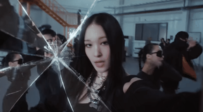 Tiểu thư tài phiệt giúp tân binh “quái vật” thoát kiếp flop, đánh bật cả 2 nhóm kế nhiệm BLACKPINK?- Ảnh 2. Tiểu thư tài phiệt giúp tân binh “quái vật” thoát kiếp flop, đánh bật cả 2 nhóm kế nhiệm BLACKPINK?- Ảnh 2.