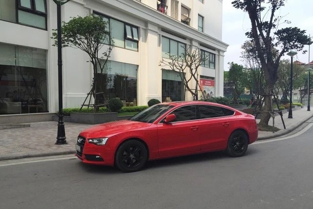 "Hot mom" Cún Bông từng khoe dàn xe đắt tiền trước khi bị bắt: Có cả Ferrari, Porsche, trị giá ước tính hàng chục tỷ đồng- Ảnh 2.