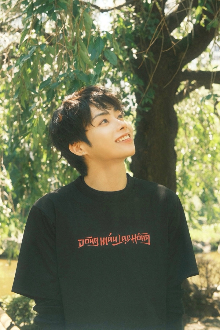 Nam idol gây bão concert G-Dragon: Làm MC đỉnh, dạy nhóm Kpop hát tiếng Việt- Ảnh 3.