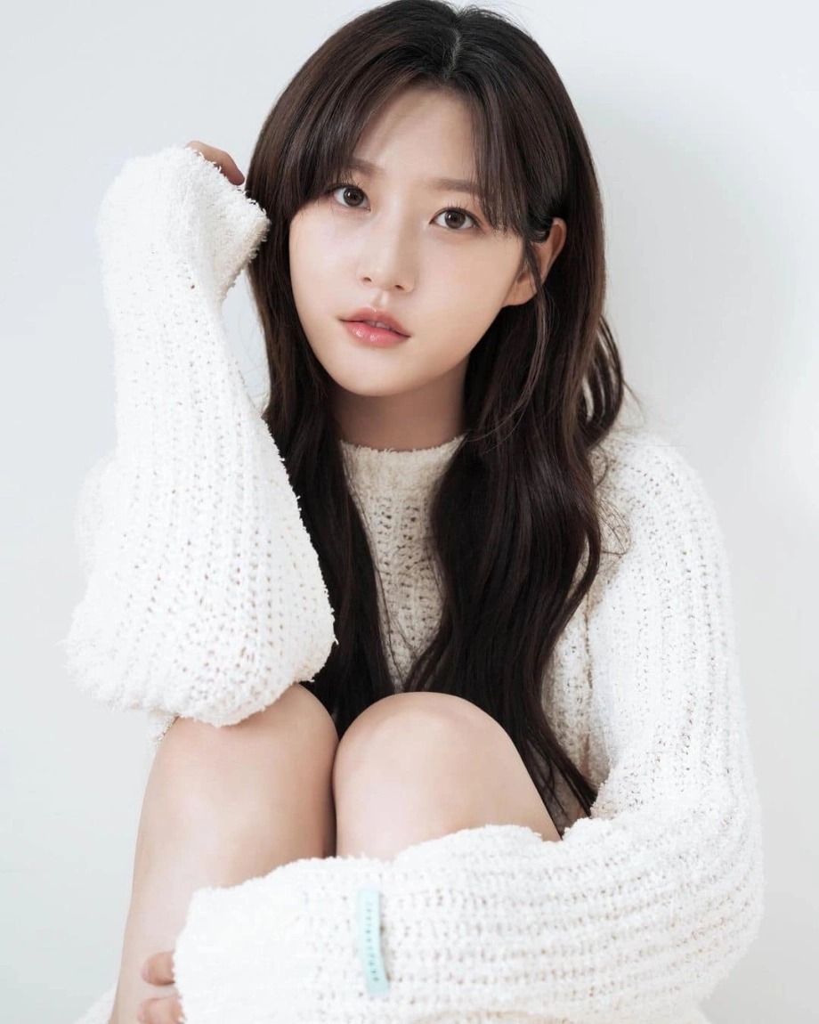 Đời buồn của Kim Sae Ron: 14 tuổi đã phải cho bố vay 9,6 tỷ đồng nhưng mất sạch- Ảnh 1.