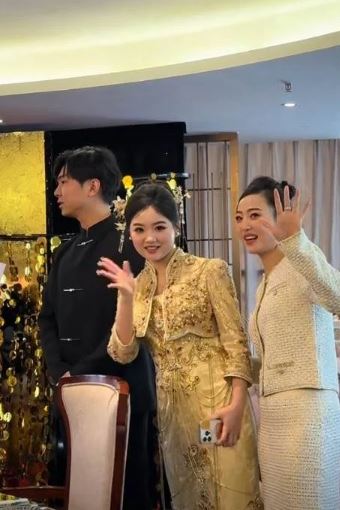 Mẹ vợ 37 tuổi gây sốt vì nhan sắc trẻ trung, "chiếm sóng" tại đám cưới con gái- Ảnh 4.