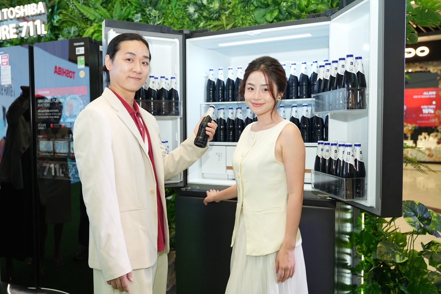 Đổ bộ AEON Mall - khám phá “Vũ trụ hè tươi mát trong siêu tủ lạnh Toshiba NaturePURE 711L”- Ảnh 5. Đổ bộ AEON Mall - khám phá “Vũ trụ hè tươi mát trong siêu tủ lạnh Toshiba NaturePURE 711L”- Ảnh 5.