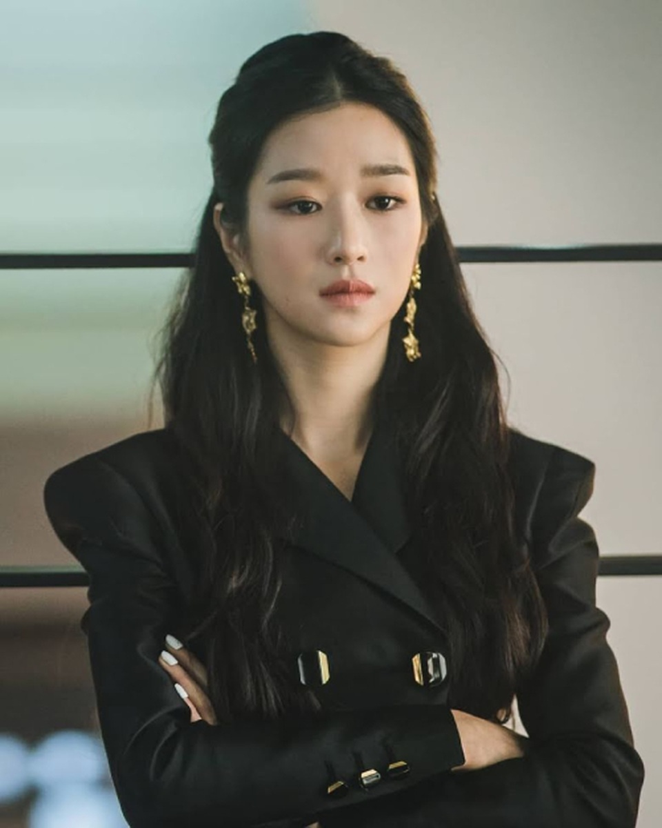 10 tiểu thư tài phiệt đẹp nhất Hàn Quốc: Kim Ji Won 100 kiếp nữa vẫn chưa hết sang, số 1 là huyền thoại “mãi mận mãi keo”- Ảnh 5.