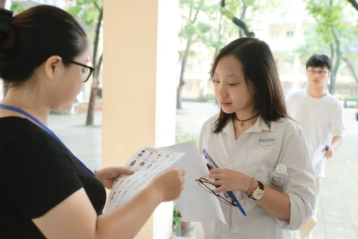 Quy định mới nhất, đến muộn 15 phút, thí sinh mất quyền thi tốt nghiệp THPT 2025- Ảnh 1.
