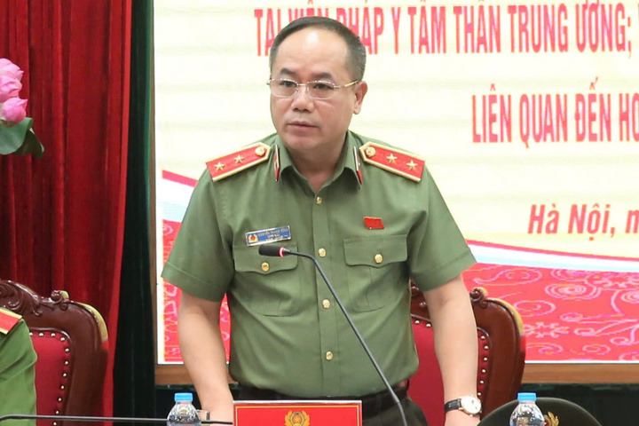 Bệnh nhân mời cán bộ Viện Pháp y tâm thần đi du lịch, dùng ma tuý tại bãi biển- Ảnh 2.