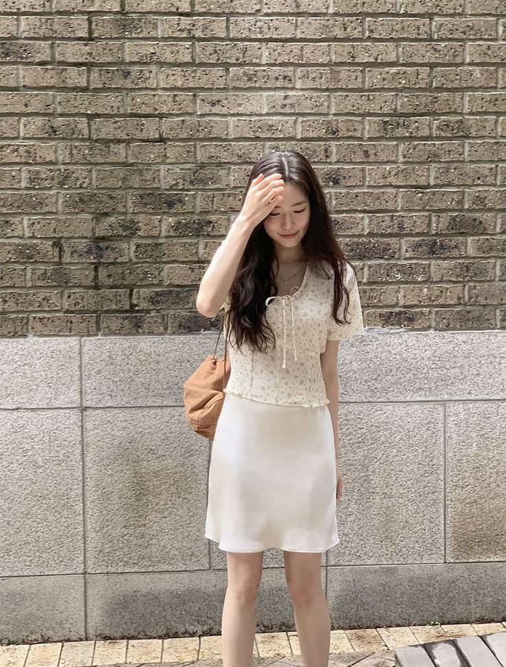 Nhìn đồng nghiệp tự tin xài đồ hiệu fake mới hiểu thế nào là nghèo sang chảnh- Ảnh 3.