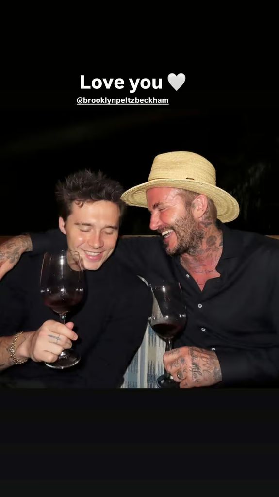 Cậu cả nhà Beckham công khai 