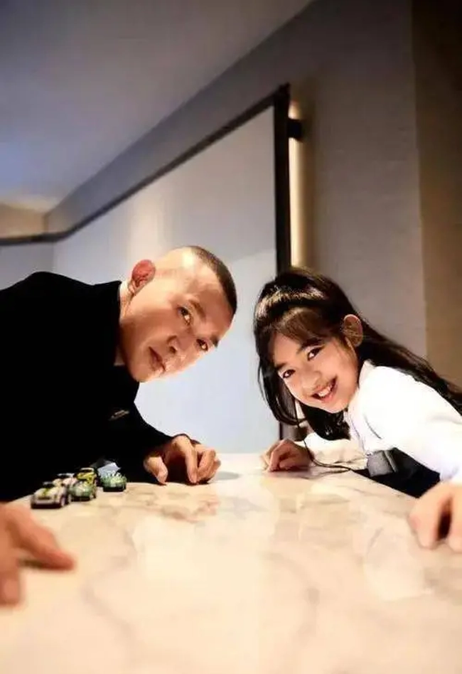 Bị mắng "lợi dụng con để kiếm tiền", nam diễn vi&ecirc;n đ&igrave;nh đ&aacute;m phản b&aacute;c bằng 1 c&acirc;u khiến dư luận c&acirc;m n&iacute;n- Ảnh 3.