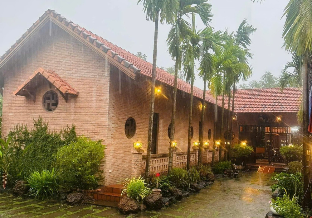 Bên trong biệt phủ 100 tỷ, rộng 16.000 m2 của Hoàng Mập: Giường ngủ 2,3 tỷ, hồ cá 4.000 đô một con- Ảnh 11.
