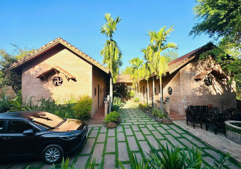 Bên trong biệt phủ 100 tỷ, rộng 16.000 m2 của Hoàng Mập: Giường ngủ 2,3 tỷ, hồ cá 4.000 đô một con- Ảnh 2.