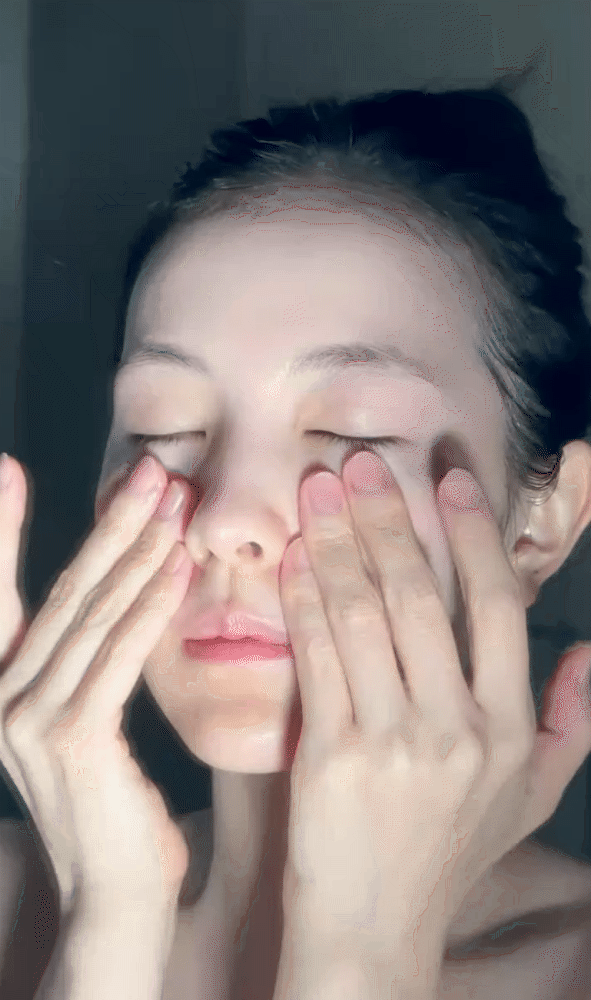 Hóa ra đây là cách dùng retinol của phụ nữ Nhật, giúp da không gợn nếp nhăn, mịn màng căng bóng- Ảnh 7.