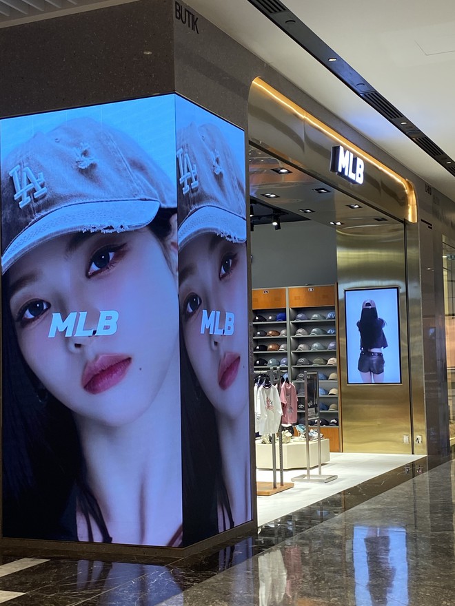 Cửa hàng MLB bị cướp trắng trợn giữa trung tâm thương mại, nhưng đồ bị cướp lạ lắm- Ảnh 7.