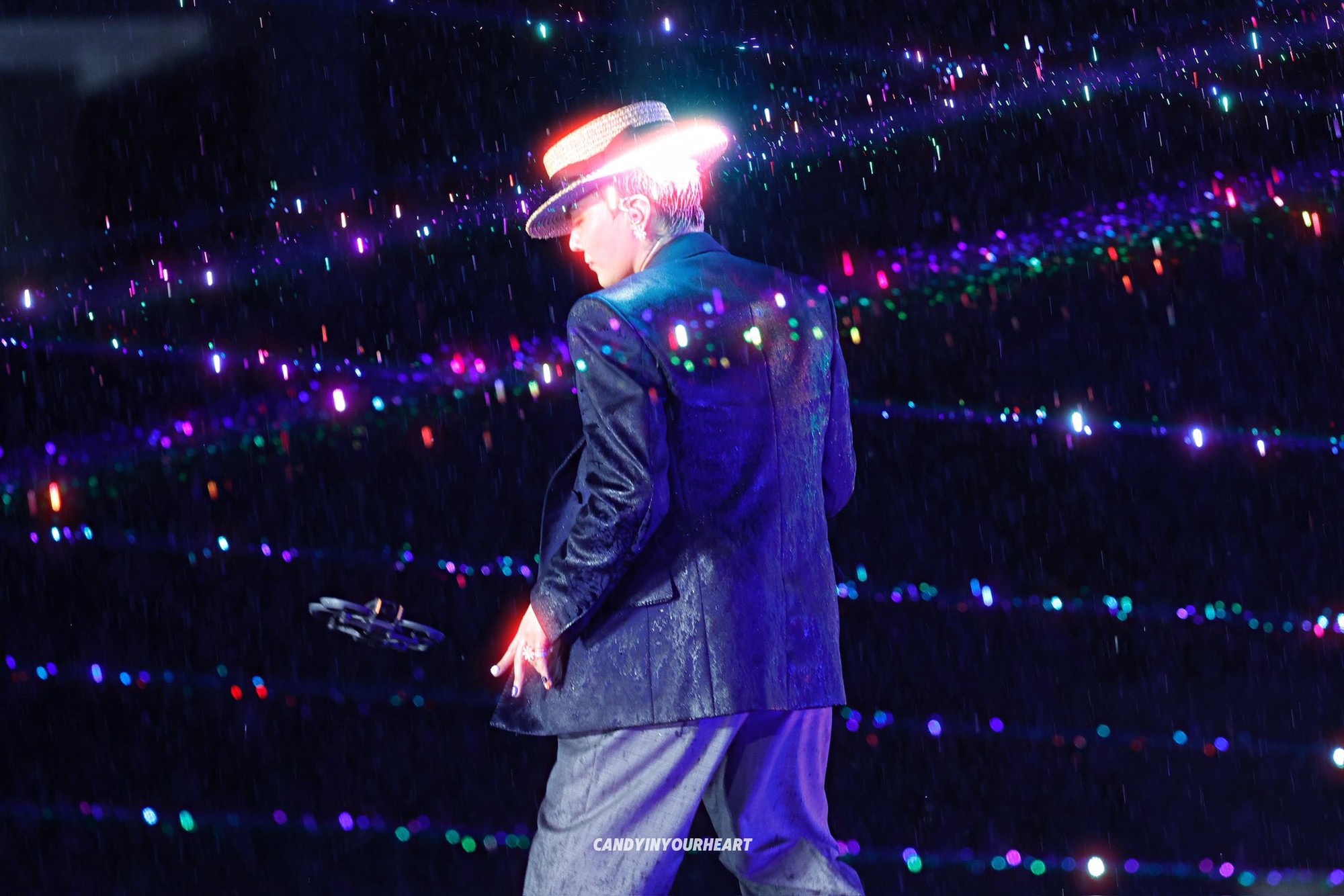 Hơn 1,5 triệu thảo luận “G-Dragon tại Việt Nam”, cao gấp đôi concert Anh Trai Chông Gai, đến concert còn ồn cỡ nào?- Ảnh 3.