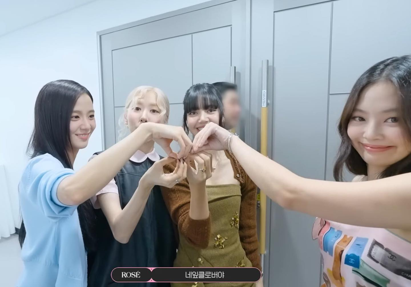 Fan tuyệt vọng trước các quyết định của YG và BLACKPINK- Ảnh 7.