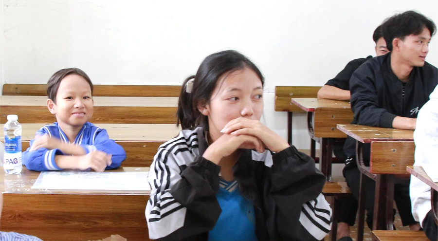 Nguyễn Văn Thiện - "dũng sĩ tí hon" giữa Kỳ thi tốt nghiệp THPT- Ảnh 2.