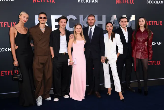 Brooklyn Beckham cắt đứt quan hệ với hai em trai