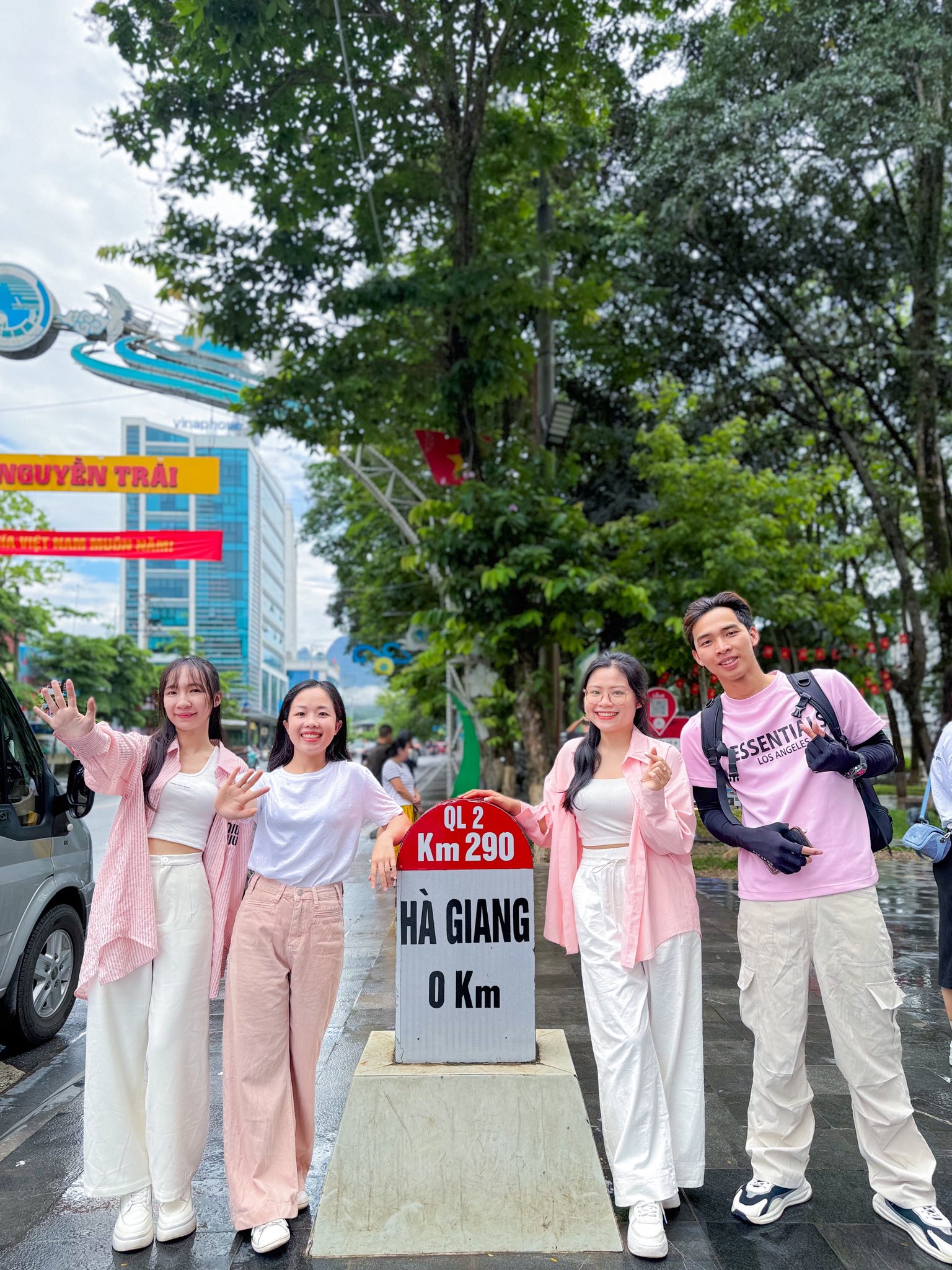 Địa điểm hot nhất Hà Giang mà ai cũng check-in: Sau ngày 1/7, có một thứ sẽ thay đổi vĩnh viễn!- Ảnh 2.