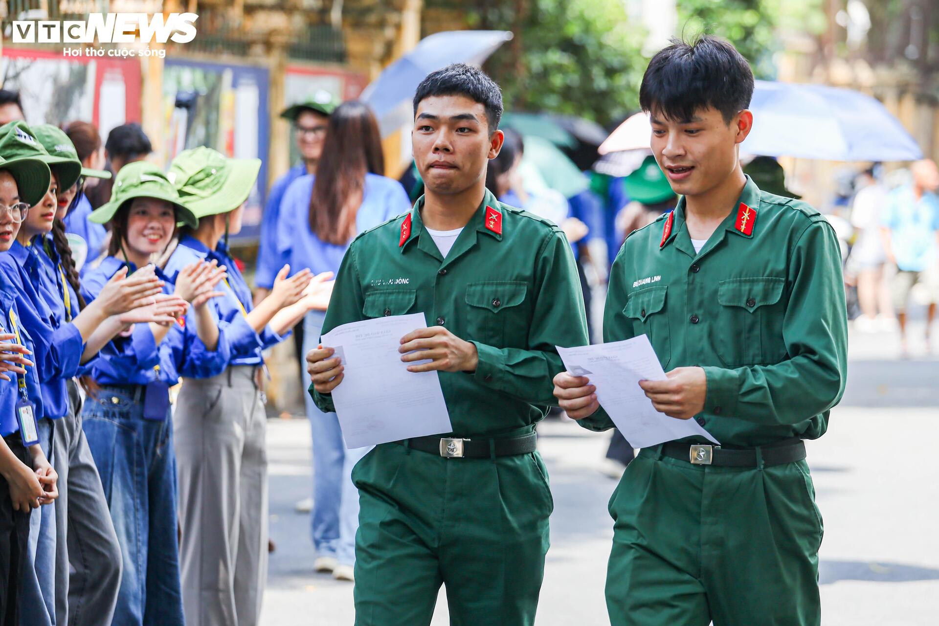 Hơn 1,16 triệu thí sinh bước vào kỳ thi tốt nghiệp THPT lịch sử- Ảnh 6.