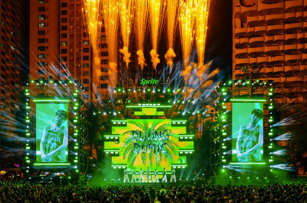 Luyện tập fanchant sẵn sàng hạ nhiệt cùng Low G và dàn “anh trai” tại Lễ Hội Biển Sprite - Cool Thứ Thiệt Đà Nẵng- Ảnh 2.