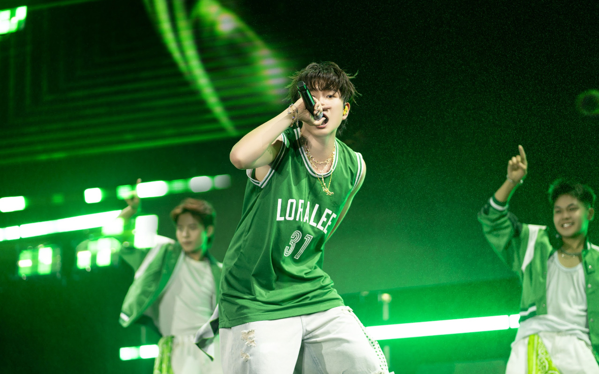 Luyện tập fanchant sẵn sàng hạ nhiệt cùng Low G và dàn “anh trai” tại Lễ Hội Biển Sprite - Cool Thứ Thiệt Đà Nẵng- Ảnh 4.