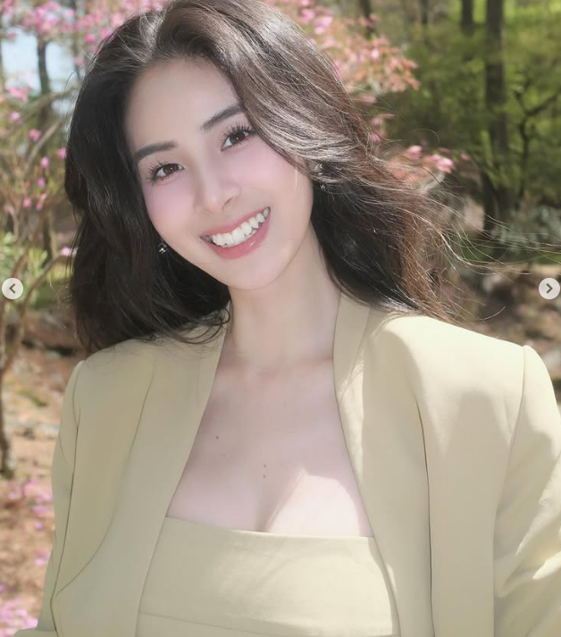 "Kim Tae Hee Việt Nam" 2k2 được chồng cưng như trứng: Chăm chút từ đầu tới gót chân, diện đồ hiệu chóng mặt- Ảnh 1.