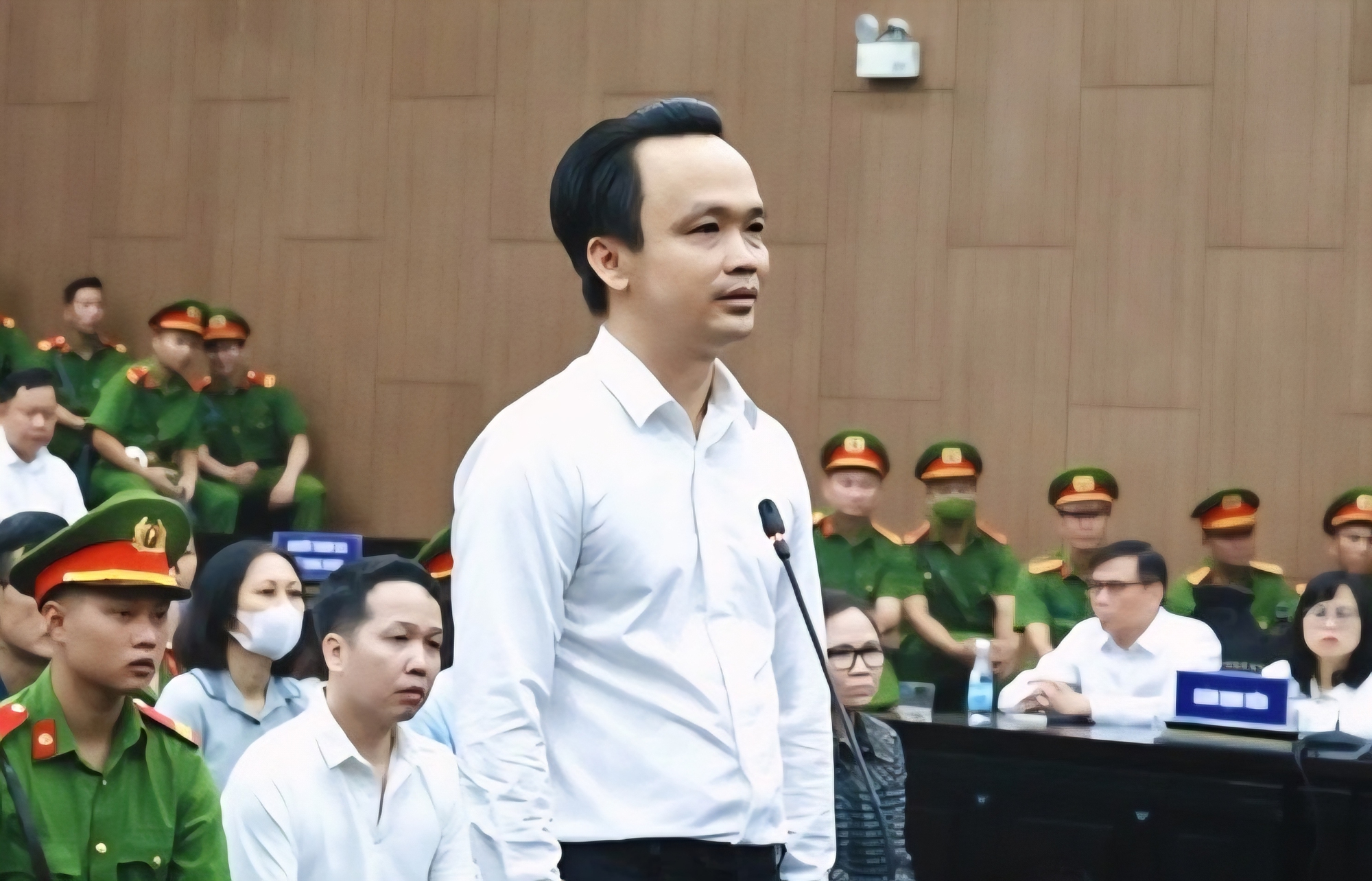 Cựu chủ tịch FLC Trịnh Văn Quyết được giảm 14 năm tù- Ảnh 2.