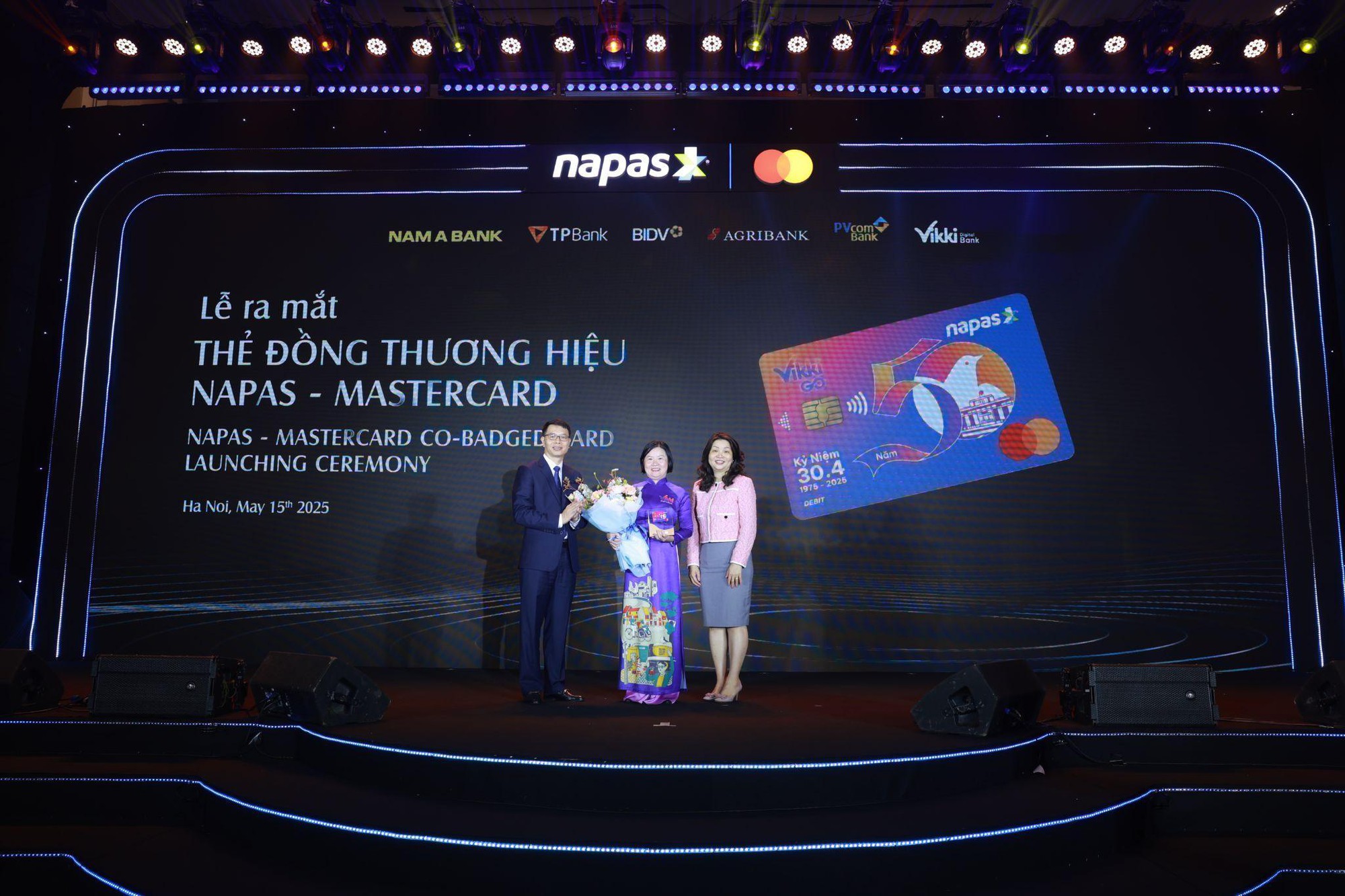 Nâng cấp thẻ chip - nhận ngàn ưu đãi với thẻ Thanh toán tích hợp VikkiGO- Ảnh 1.