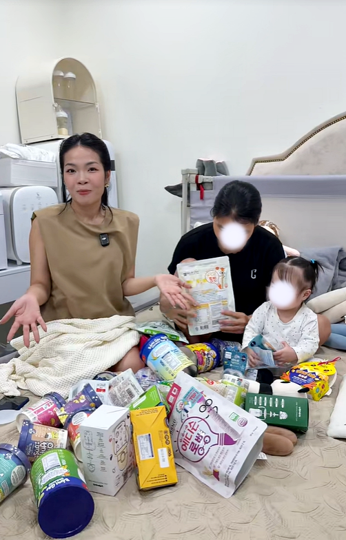 "Phú bà" Bắc Giang khiến hội mẹ bỉm nhức cái đầu vì yêu cầu bảo mẫu xếp bát ăn dặm cho con: Mỗi ngày 1 bộ, lại còn phải theo chủ đề- Ảnh 23.