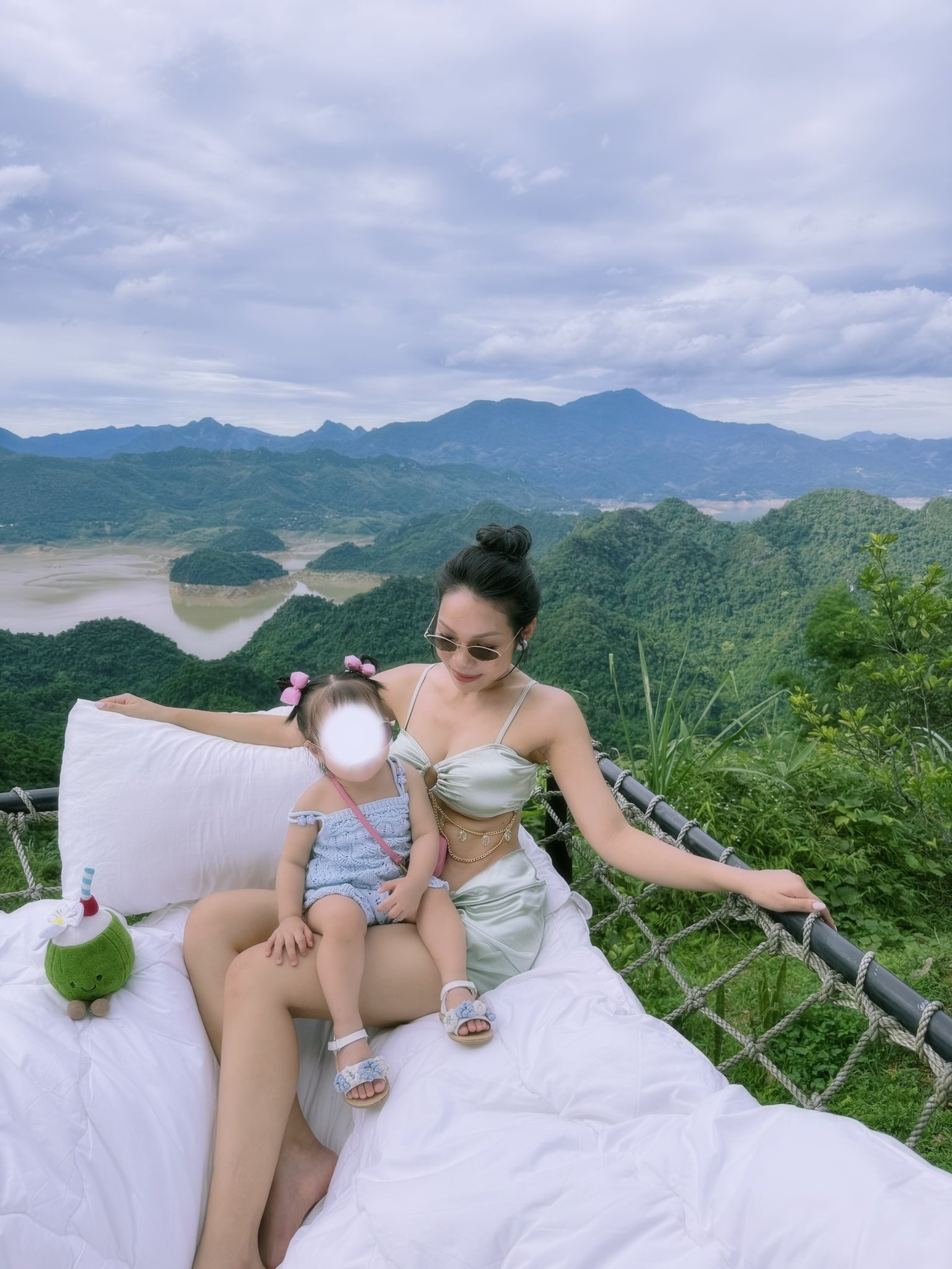 "Phú bà" Bắc Giang khiến hội mẹ bỉm nhức cái đầu vì yêu cầu bảo mẫu xếp bát ăn dặm cho con: Mỗi ngày 1 bộ, lại còn phải theo chủ đề- Ảnh 16.