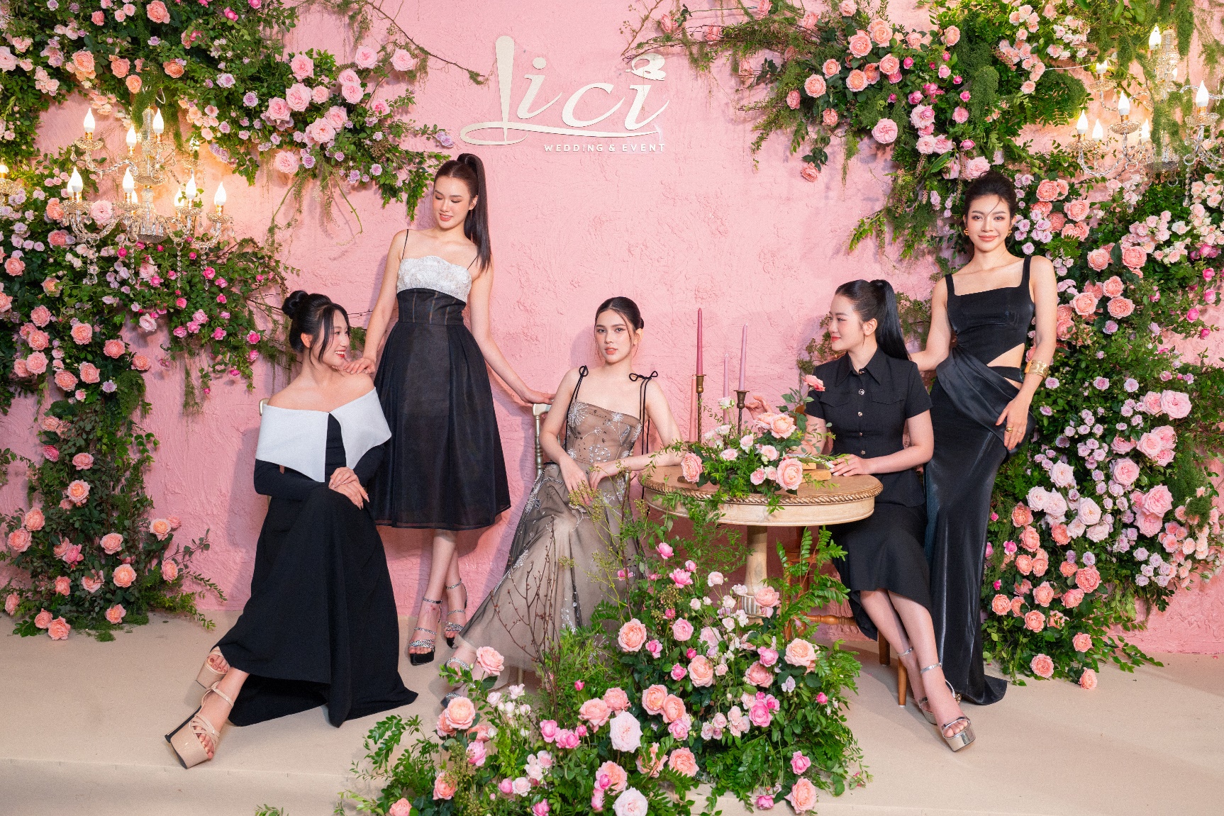 Sheraton Hải Ph&ograve;ng t&ocirc;n vinh vẻ đẹp của tiệc cưới th&acirc;n mật & đ&aacute;m cưới quy m&ocirc; tại The Art of Eternal Moments- Ảnh 1.