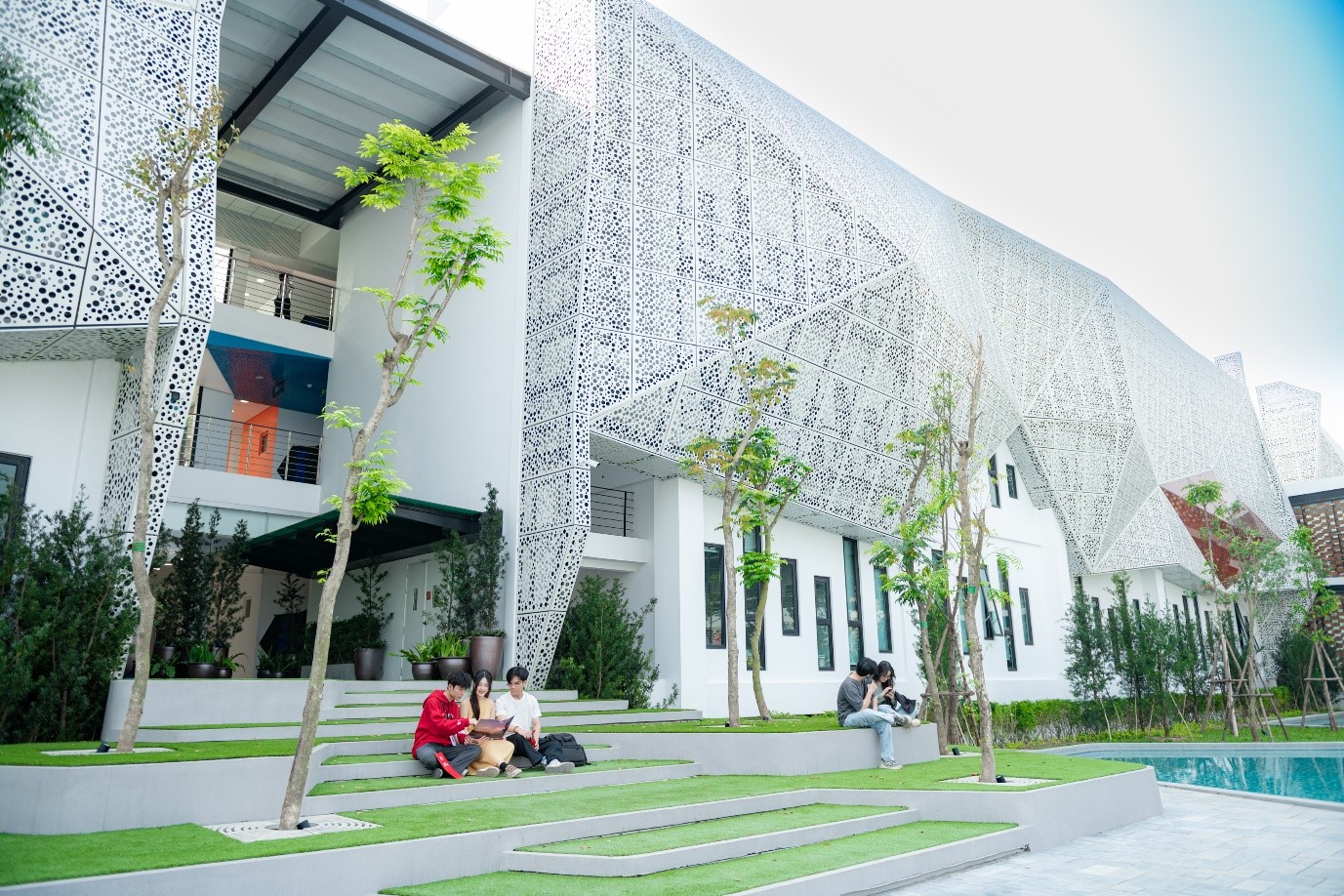 Học để làm chủ truyền thông doanh nghiệp trong thời đại AI- Ảnh 2.