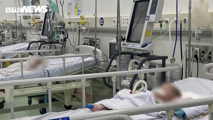 Sốt xuất huyết bùng phát ở TP.HCM, nhiều trẻ nguy kịch- Ảnh 2.