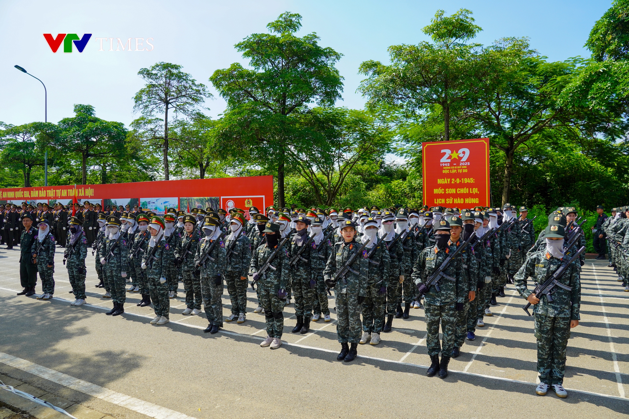 Cận cảnh buổi tập luyện diễu binh 80 năm Quốc khánh của các khối diễu binh công an nhân dân- Ảnh 9.
