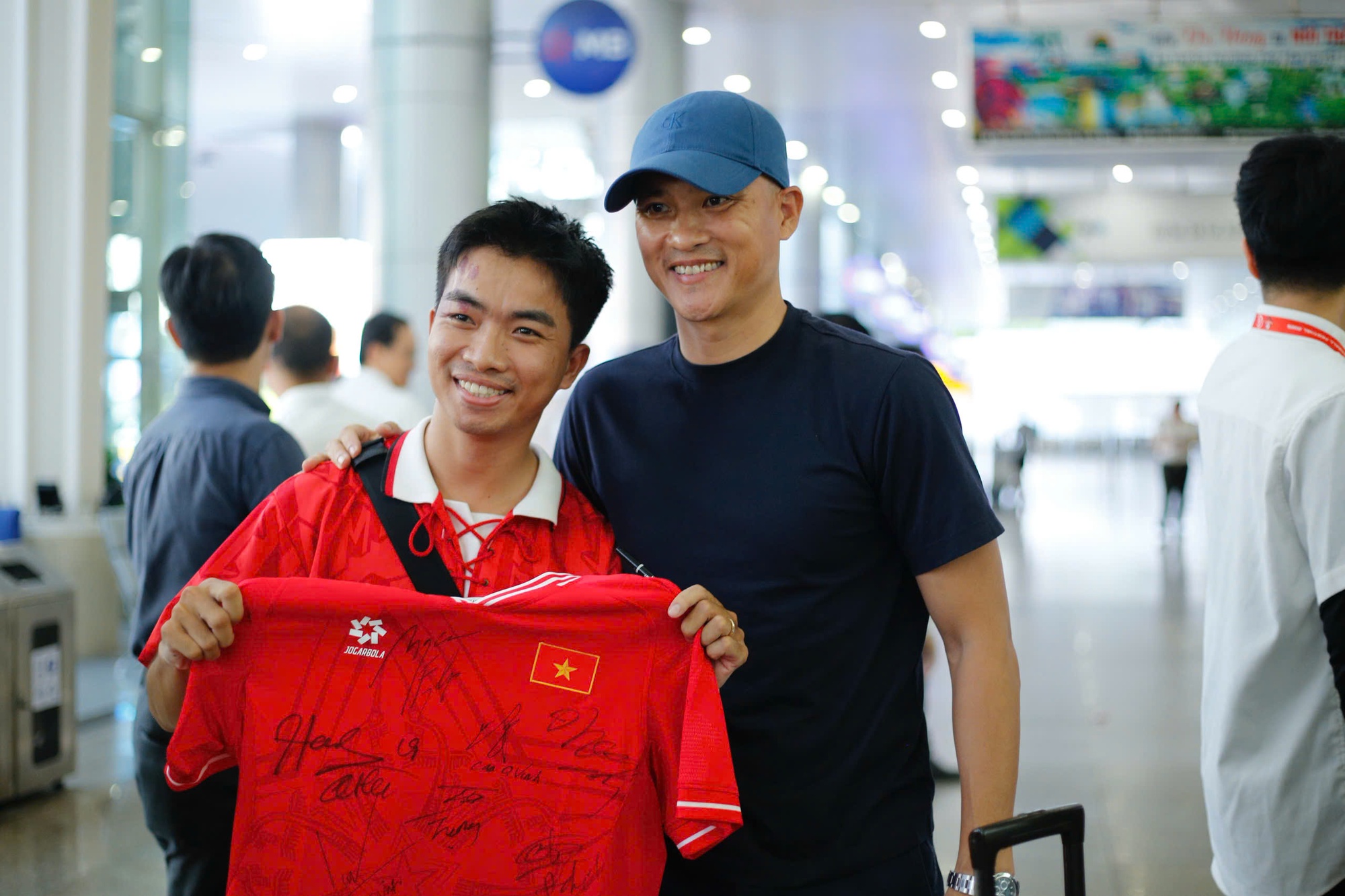 Xem MU đấu Vietnam All Stars hôm nay trên kênh nào, ở đâu?- Ảnh 4.