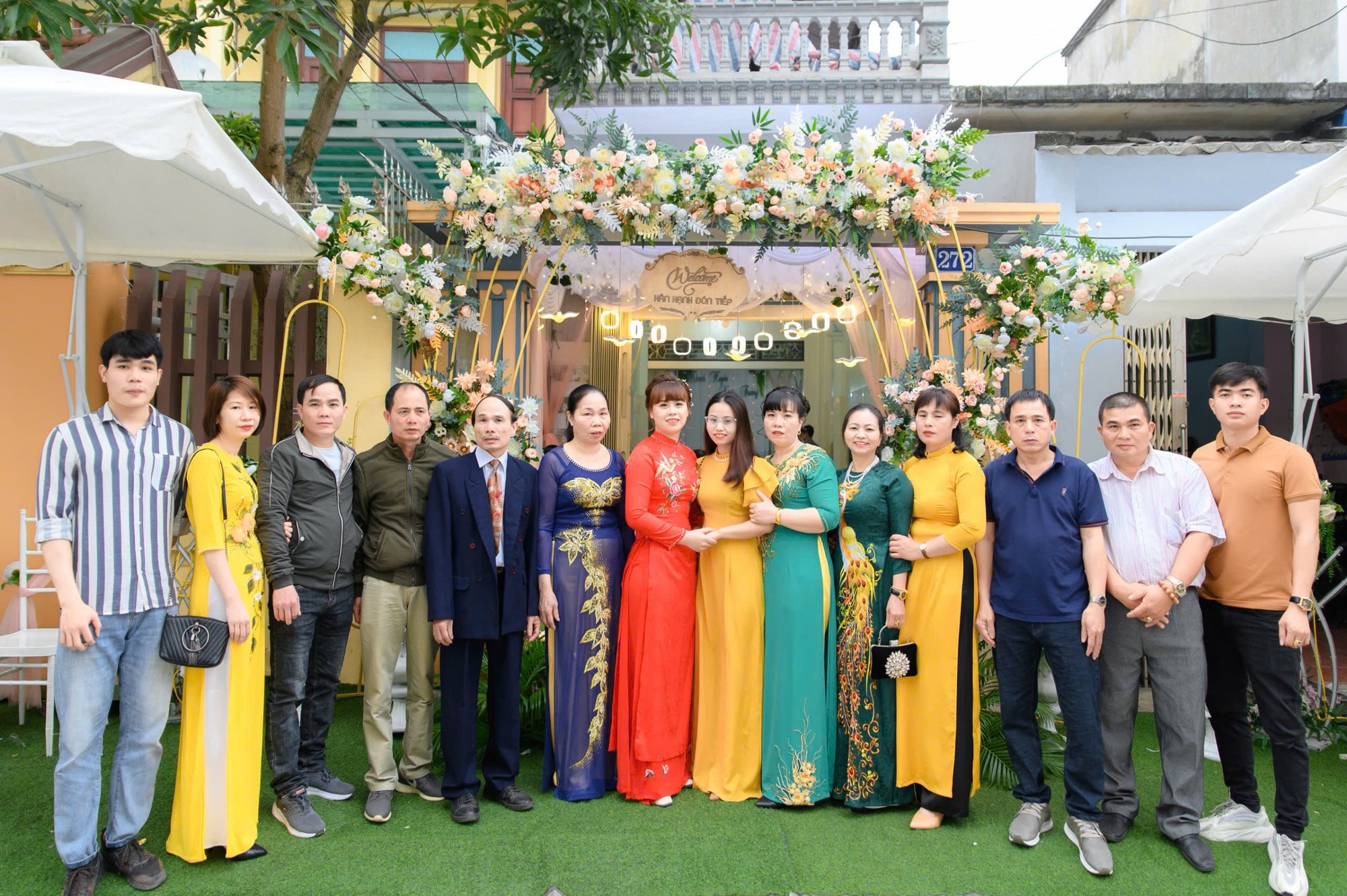 Gia đình "độc lạ" Việt Nam với văn hóa không giống ai, dâu rể các thế hệ mới đến đều choáng váng rồi... "nghiện" lúc nào không hay!- Ảnh 2.