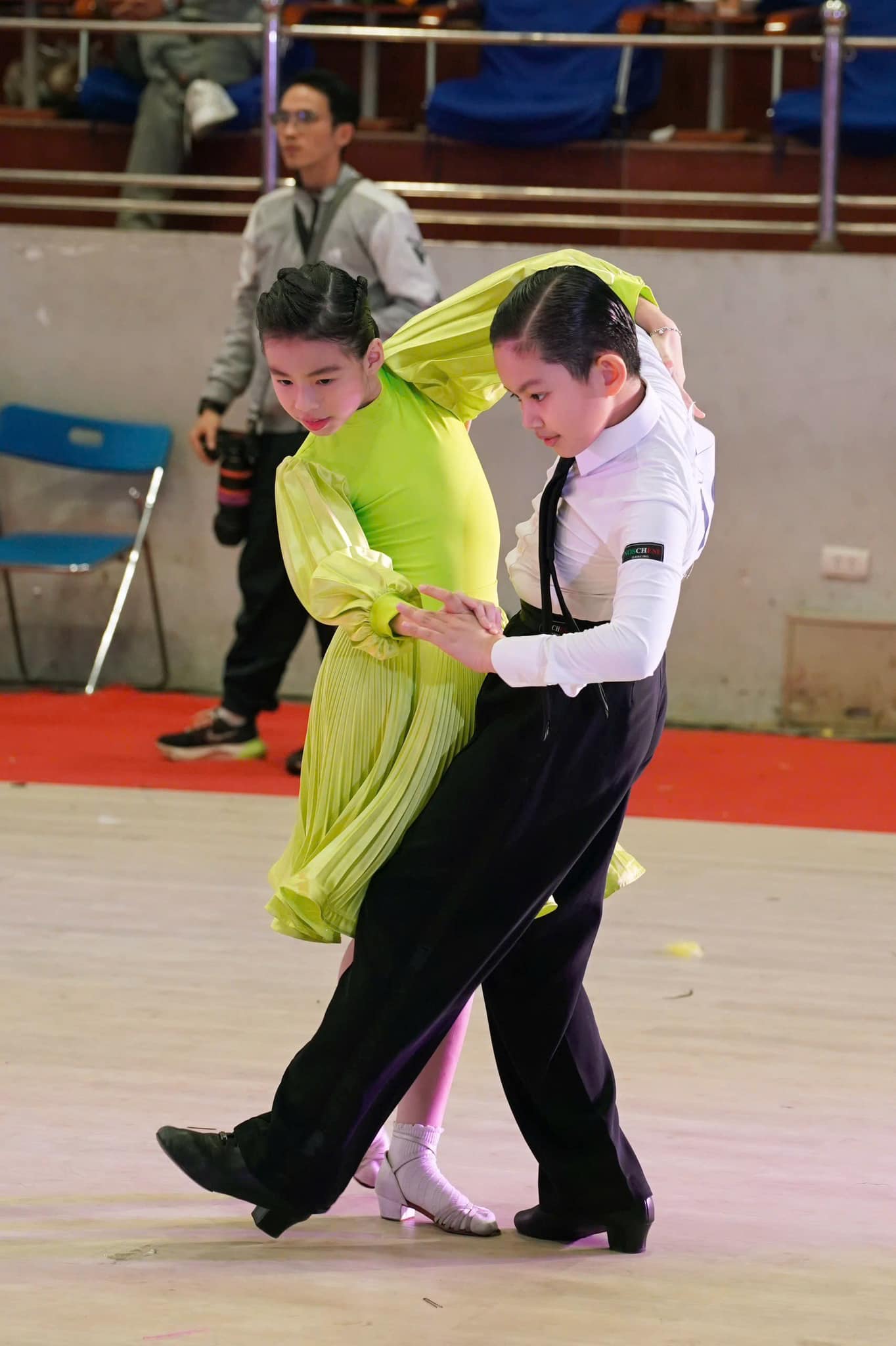 Lý do khiến con trai Khánh Thi - Phan Hiển bỗng lười nhảy, không muốn kế nghiệp bố mẹ dù từng 2 lần vô địch thế giới- Ảnh 3.