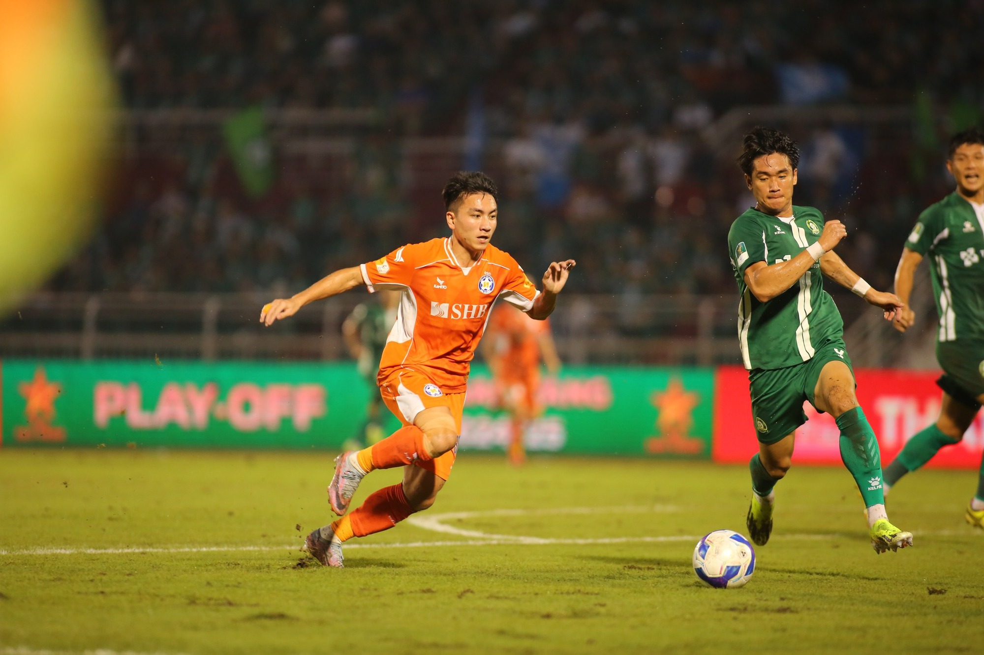 Bùi Tiến Dũng cản phá penalty của Công Phượng, “đại gia mới nổi” tan mộng theo kịch bản nghiệt ngã- Ảnh 1.