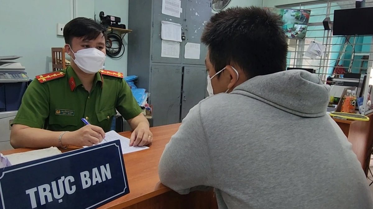Gia đình thông báo đã chuyển khoản 7 tỷ đồng, nam sinh xác nhận sau đó báo công an- Ảnh 1.