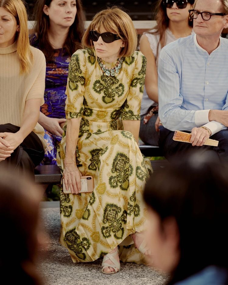 Nóng: Anna Wintour rời ghế Tổng Biên Tập Vogue Mỹ sau gần 40 năm- Ảnh 3.