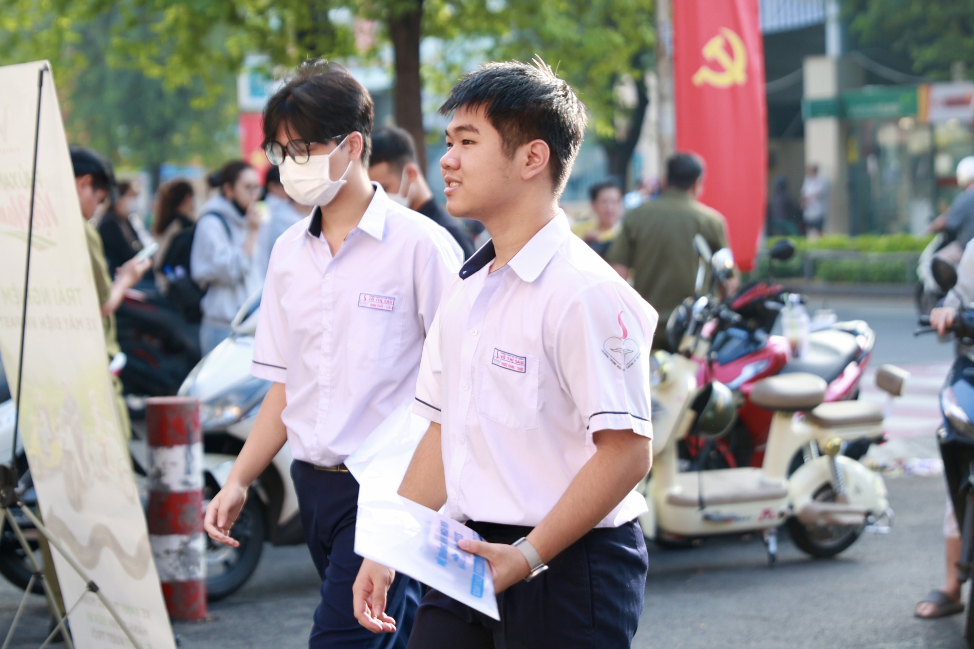 CẬP NHẬT: Đề các môn tự chọn thi tốt nghiệp THPT 2025 (Tất cả 9 môn)- Ảnh 1.