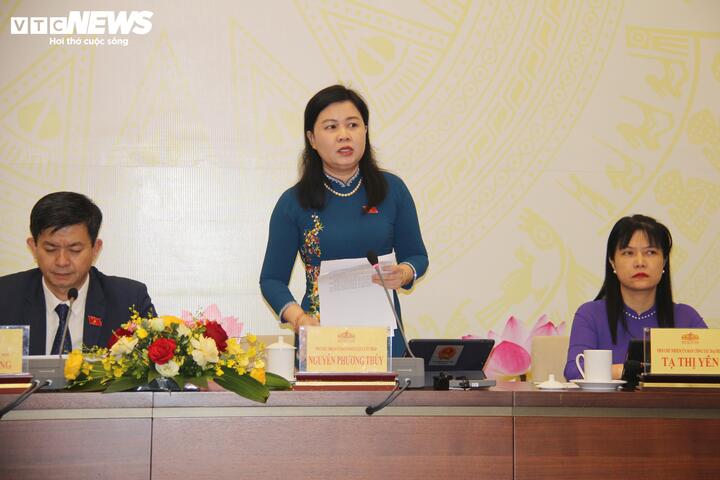 Bỏ án tử hình với tội tham ô tài sản, bị cáo Trương Mỹ Lan có thoát án tử?- Ảnh 1.