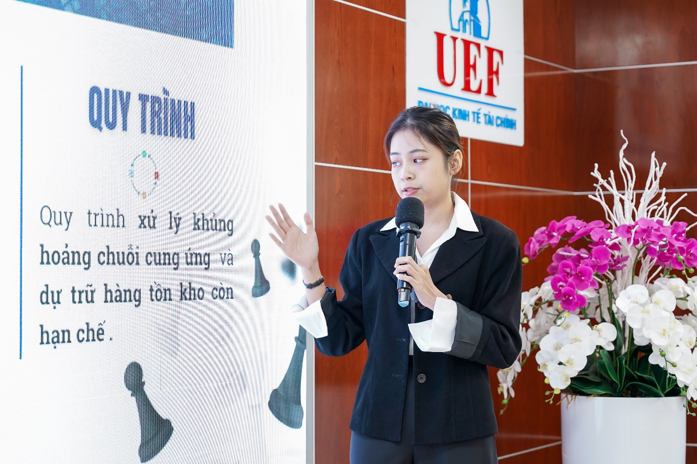 Điểm qua các ngành xu hướng thu hút nhiều thí sinh đăng ký học bạ tại UEF- Ảnh 3.