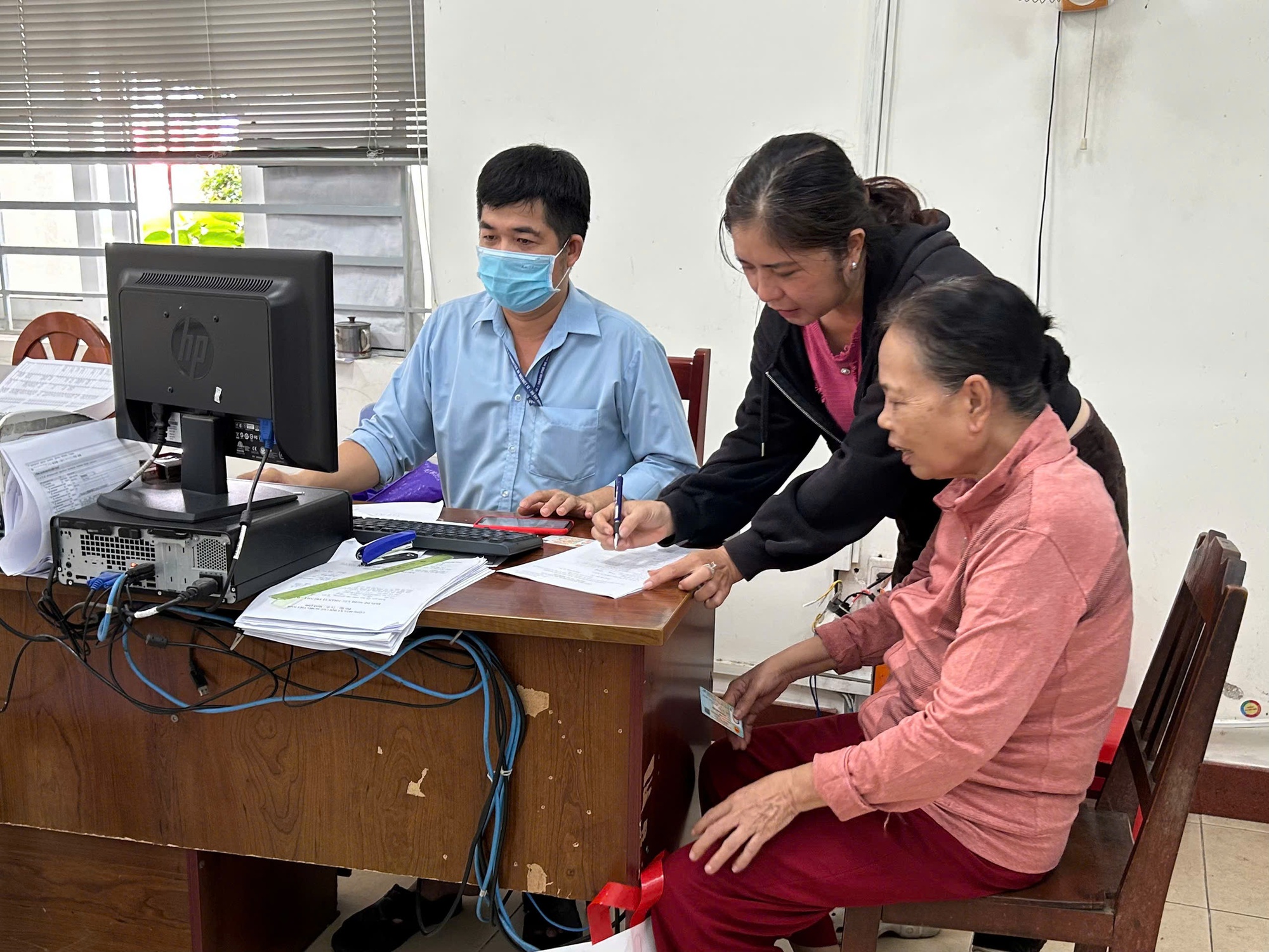 Những ngày cuối cùng của cấp huyện ở TP HCM- Ảnh 5.