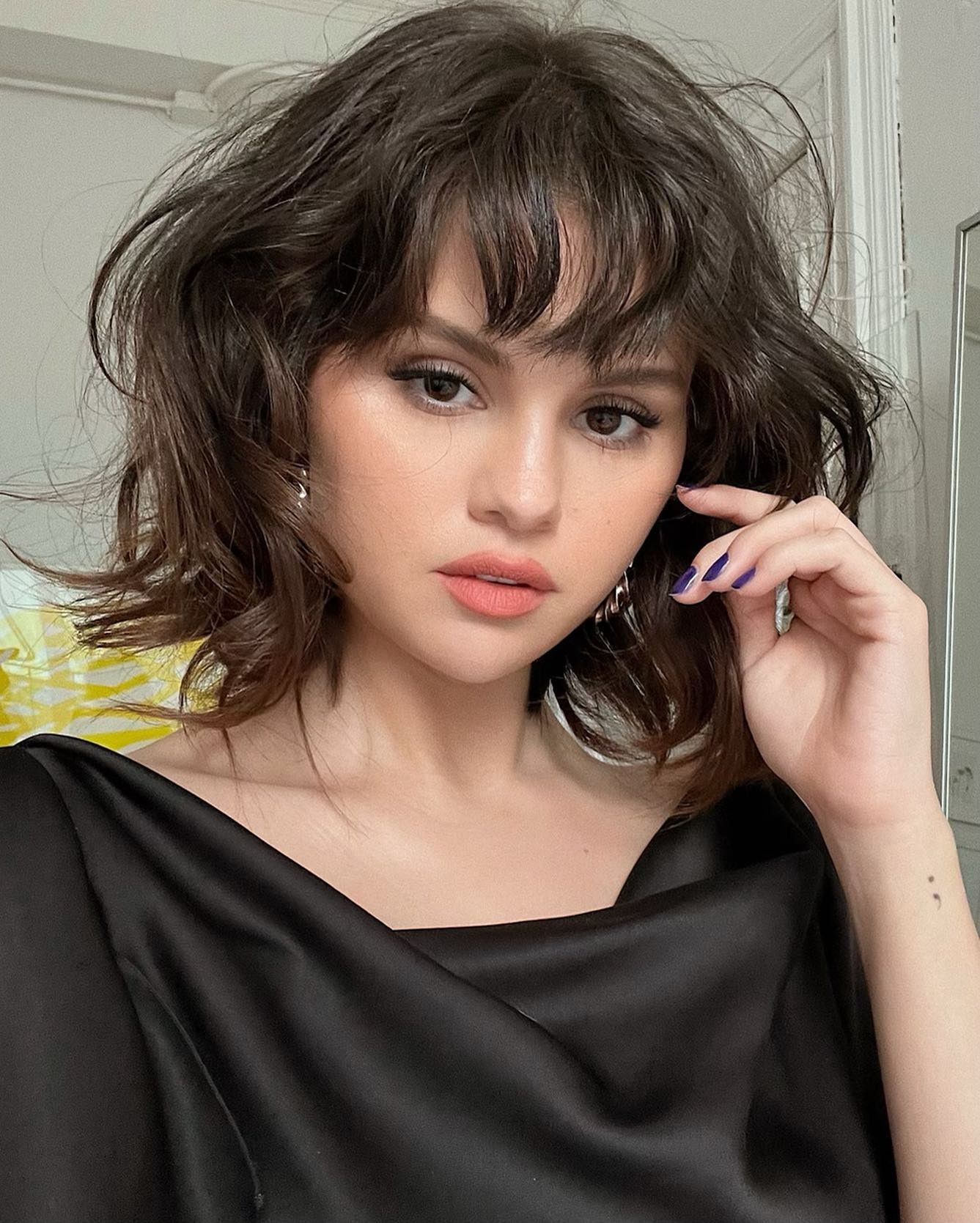 Nhan sắc trẻ lại tới khó tin của Selena Gomez- Ảnh 8.