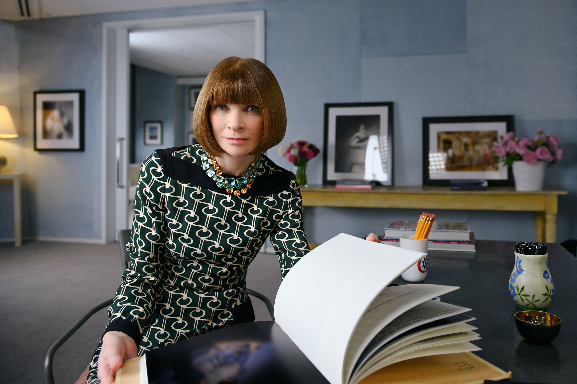 Nóng: Anna Wintour rời ghế Tổng Biên Tập Vogue Mỹ sau gần 40 năm- Ảnh 1.