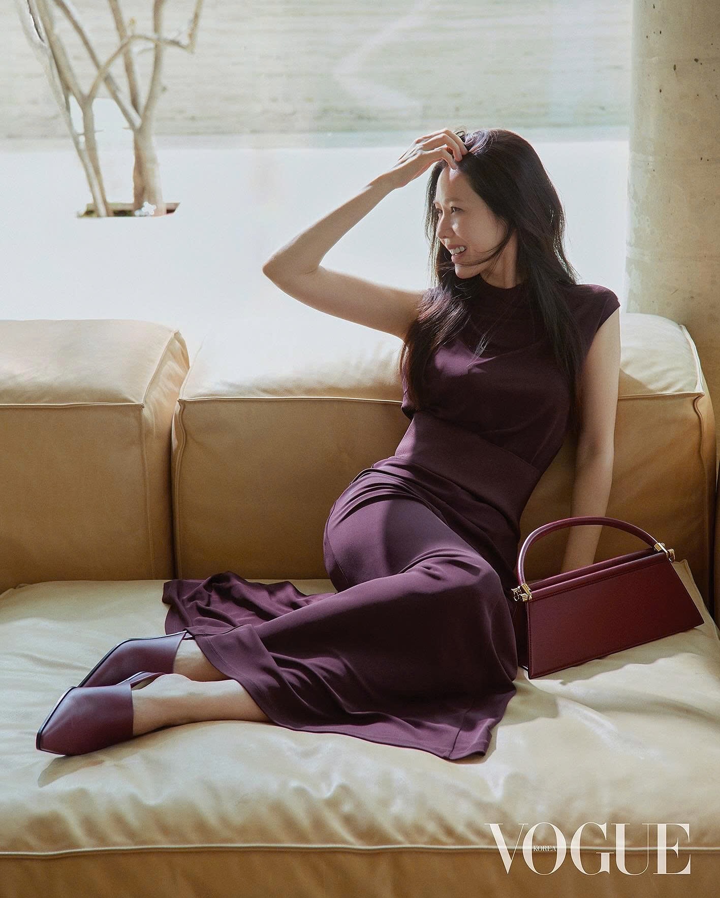 Aktyor Jon Xolmsning pornografik surati Anna Troyanskaya bilan erotik video