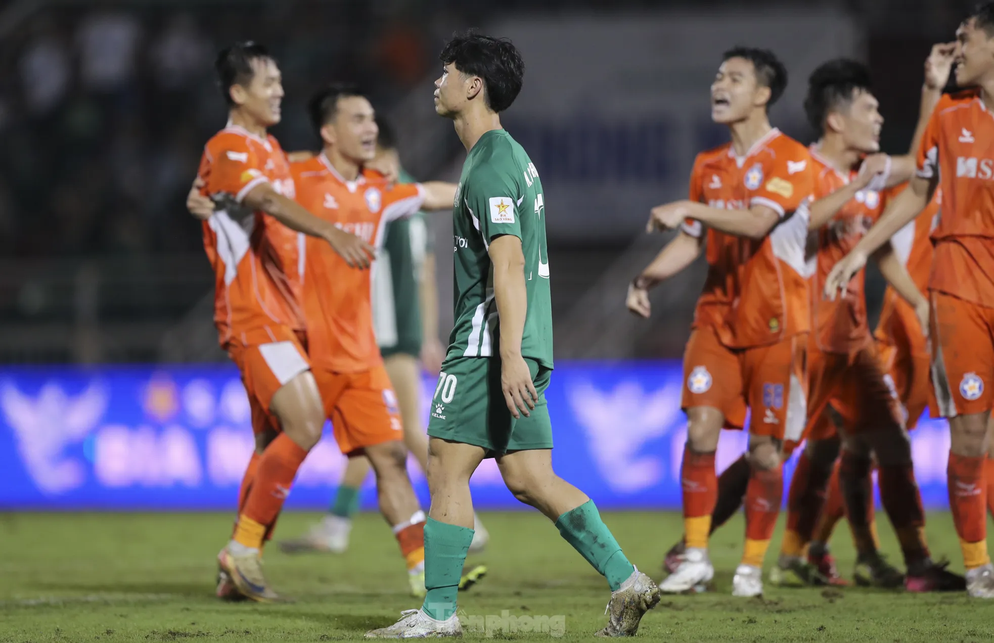 Công Phượng thẫn thờ sau thất bại tại trận play-off- Ảnh 5.